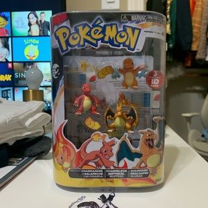 Pokémon Charmander Figurines